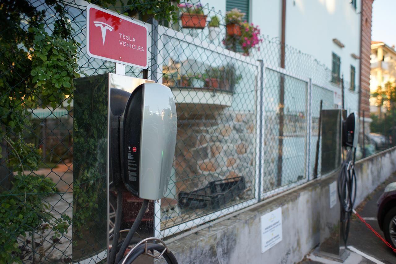 Hotel Garden Lido Loano Esterno foto